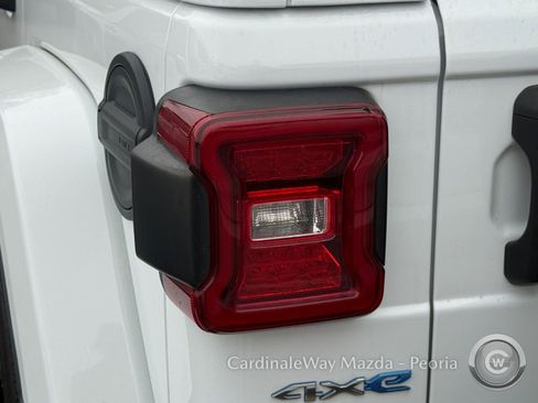 Used 2023 Jeep Wrangler Unlimited Sahara w/ Safety Group image 14