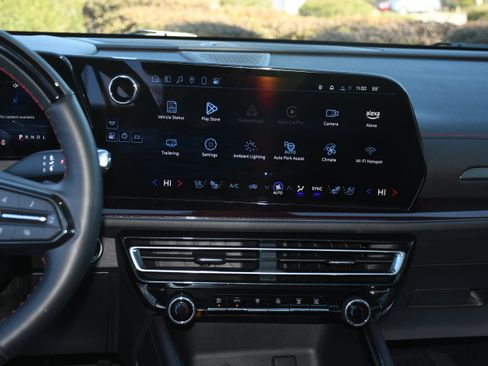 Used 2025 Chevrolet Traverse RS w/ LPO, Floor Liner Package image 19