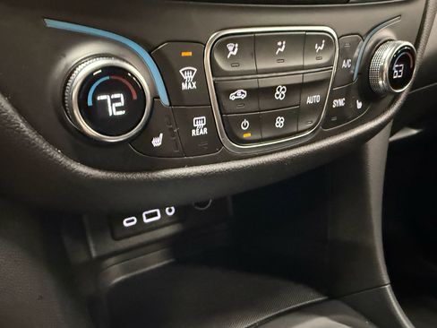 Certified 2024 Chevrolet Equinox LT FWD image 39