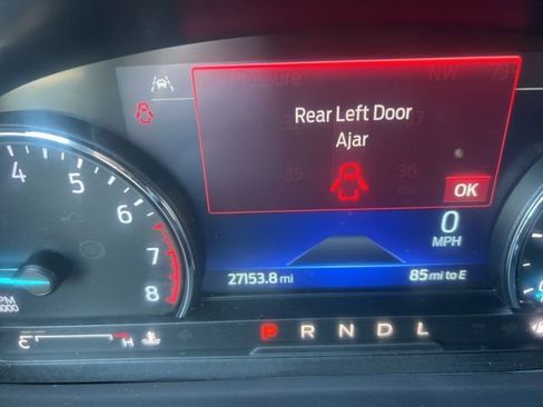 Used 2023 Ford Explorer XLT image 16