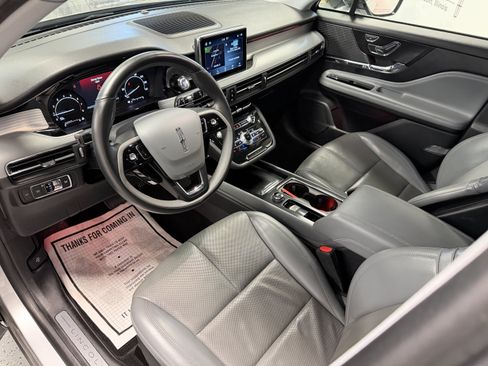 Used 2022 Lincoln Corsair FWD w/ Premium Package image 4