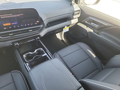 New 2026 Chevrolet Silverado EV LT image 48