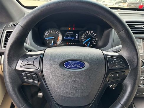 Used 2016 Ford Explorer FWD image 26