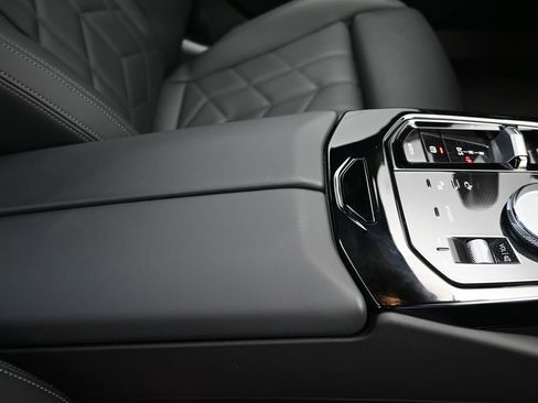 Certified 2026 BMW 530i image 27