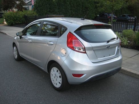 Used 2017 Ford Fiesta S image 4