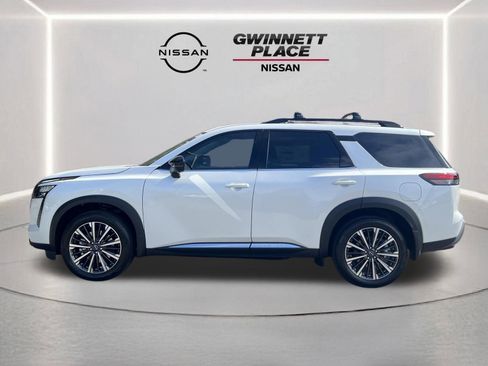 New 2026 Nissan Pathfinder Platinum FWD image 24