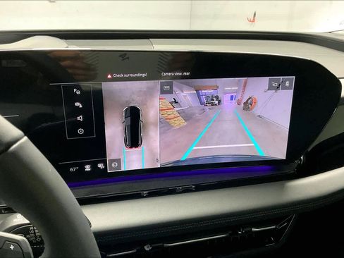 Used 2025 Audi Q6 e-tron Premium Plus w/ Premium Plus image 22