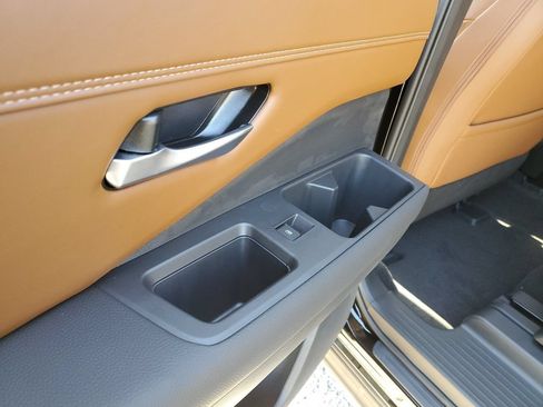 New 2026 Nissan Pathfinder Platinum AWD/4WD image 10