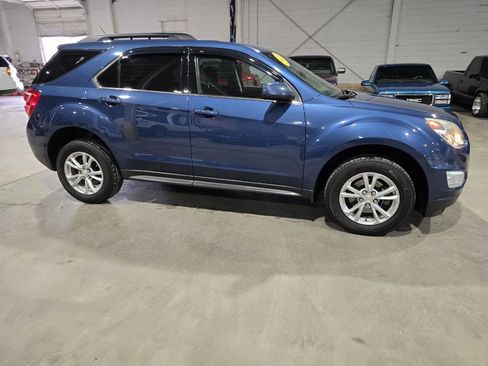 Used 2017 Chevrolet Equinox LT w/ Convenience Package image 15