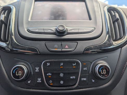 Used 2024 Chevrolet Equinox RS AWD/4WD image 16