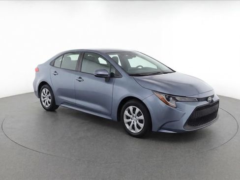 Used 2020 Toyota Corolla LE FWD image 3