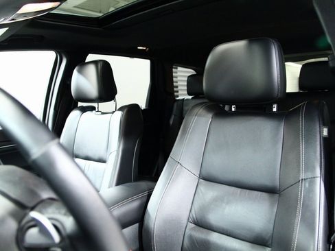 Used 2014 Jeep Grand Cherokee Limited image 19