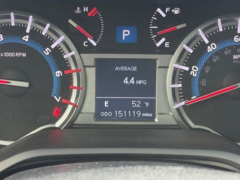 Used 2018 Toyota 4Runner SR5 Premium AWD/4WD image 25
