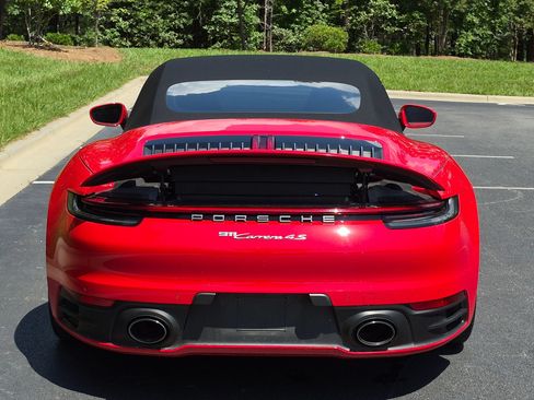 Certified 2020 Porsche 911 Carrera 4S AWD/4WD image 20