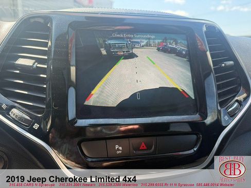 Used 2019 Jeep Cherokee Limited AWD/4WD image 23