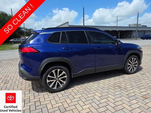 Certified 2022 Toyota Corolla Cross XLE w/ Convenience Package image 11