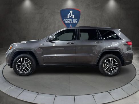 Used 2020 Jeep Grand Cherokee Trailhawk w/ Premium Lighting Group AWD/4WD image 2