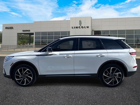 New 2026 Lincoln Corsair Reserve image 6