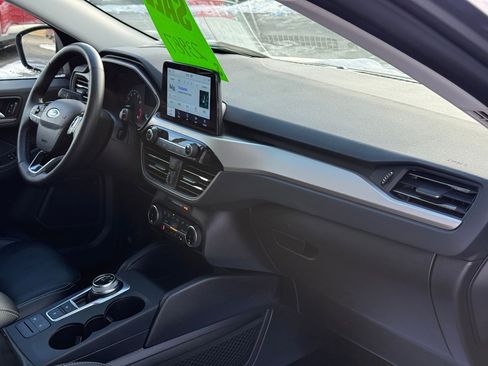 Used 2022 Ford Escape SEL image 24