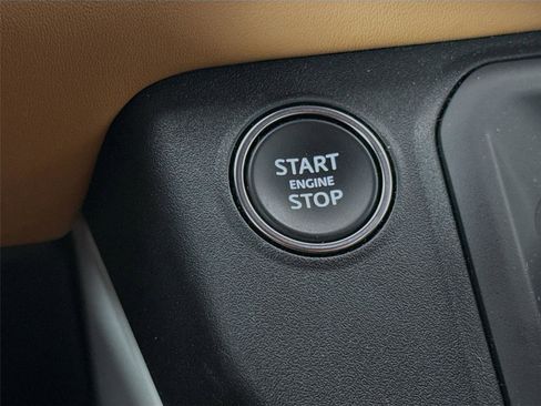 Used 2024 Land Rover Defender 110 S AWD/4WD image 12
