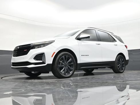 Used 2024 Chevrolet Equinox RS FWD image 19