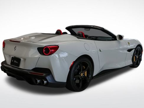 Used 2020 Ferrari Portofino image 5