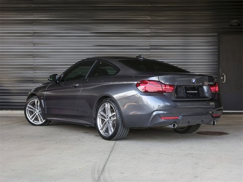 Used 2020 BMW 440i Coupe w/ M Sport Package image 3