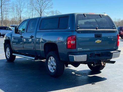 Used 2014 Chevrolet Silverado 2500 LT w/ Interior Plus Package AWD/4WD image 10