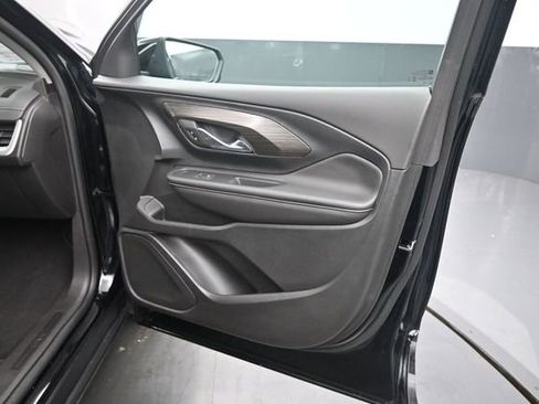 Used 2024 GMC Terrain SLT FWD image 20