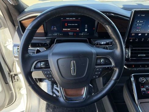 Used 2023 Lincoln Navigator Black Label image 24