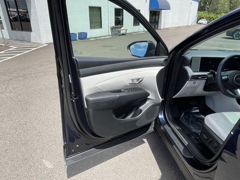 Certified 2025 Hyundai Tucson SEL AWD/4WD image 18
