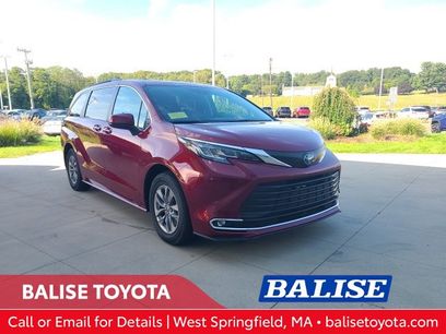 Used 2023 Toyota Sienna XLE