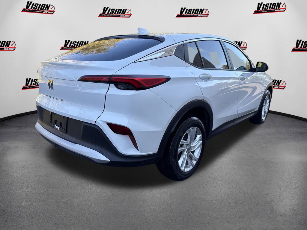 Used 2024 Buick Envista Preferred w/ Convenience I Package FWD image 5