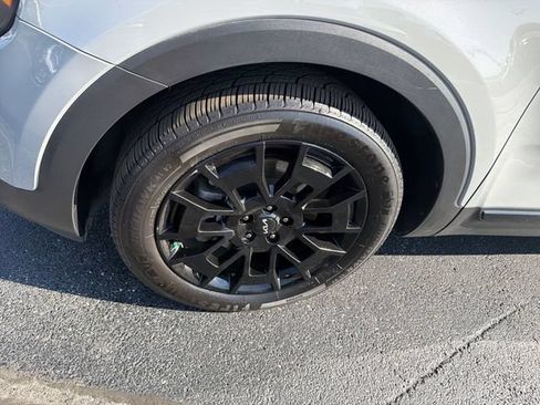 Used 2022 Kia Telluride SX w/ SX Prestige Package AWD/4WD image 18