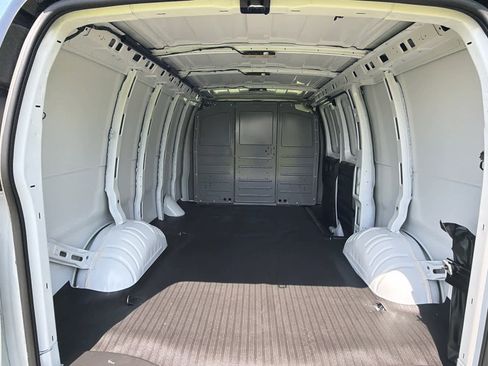 New 2025 GMC Savana 2500 w/ Driver Convenience Package image 9