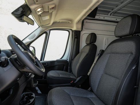 Used 2023 RAM ProMaster 2500 FWD image 25