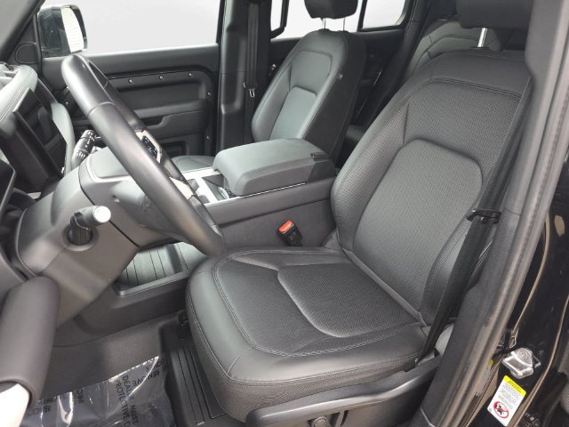 Used 2025 Land Rover Defender 110 S AWD/4WD image 15
