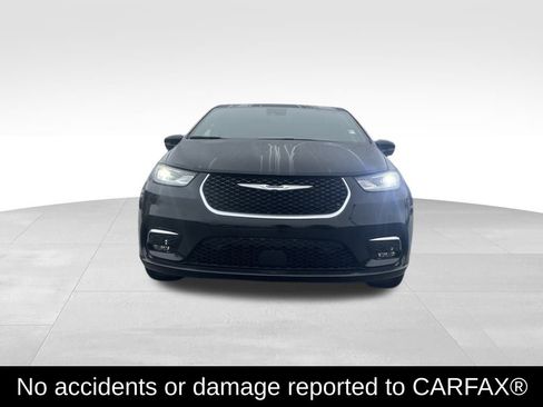 New 2026 Chrysler Pacifica Limited image 2