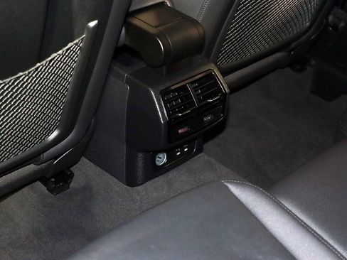 Used 2025 Audi Q3 2.0T Premium image 27