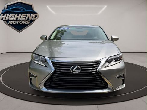 Used 2016 Lexus ES 350 w/ Premium Package w/Wood Trim FWD image 9