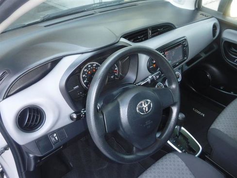 Used 2015 Toyota Yaris L FWD image 27