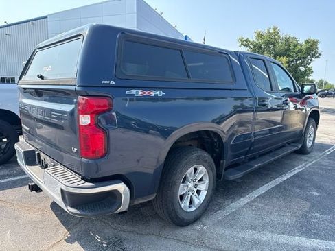 Used 2022 Chevrolet Silverado 1500 LT w/ Safety Package AWD/4WD image 2