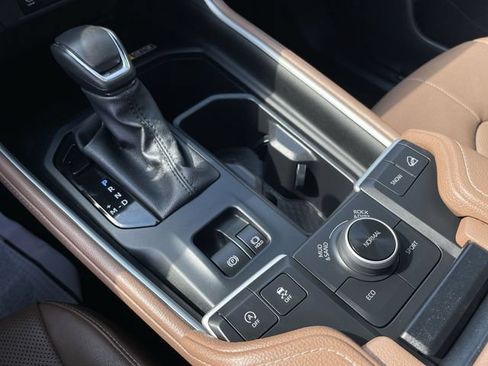 Certified 2025 Toyota Grand Highlander AWD image 19