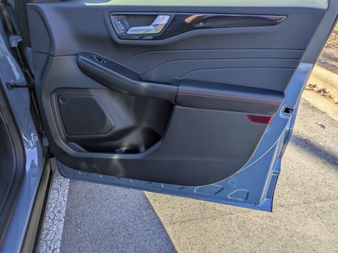 New 2026 Ford Escape ST-Line w/ Tech Pack #1 image 36