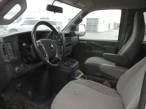 Used 2018 Chevrolet Express 3500 LT w/ LT Preferred Equipment Group image 3