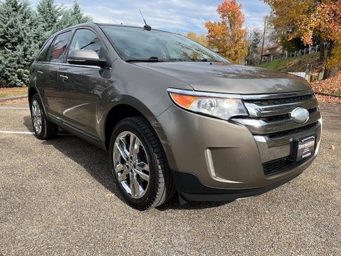 Used 2013 Ford Edge Limited image 33