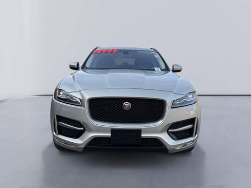Used 2017 Jaguar F-PACE R-Sport image 8