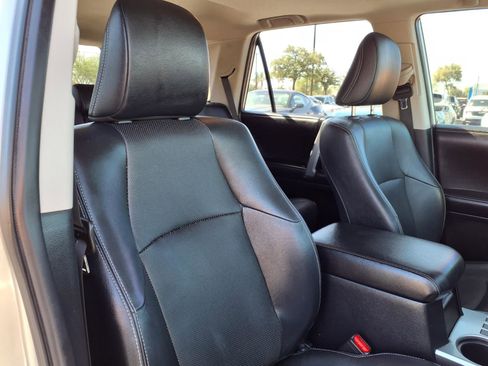 Used 2019 Toyota 4Runner Limited AWD/4WD image 12