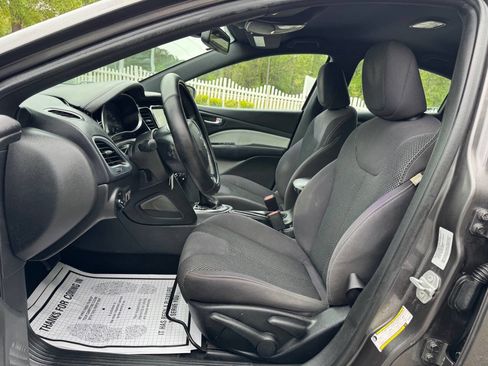 Used 2015 Dodge Dart SXT image 10