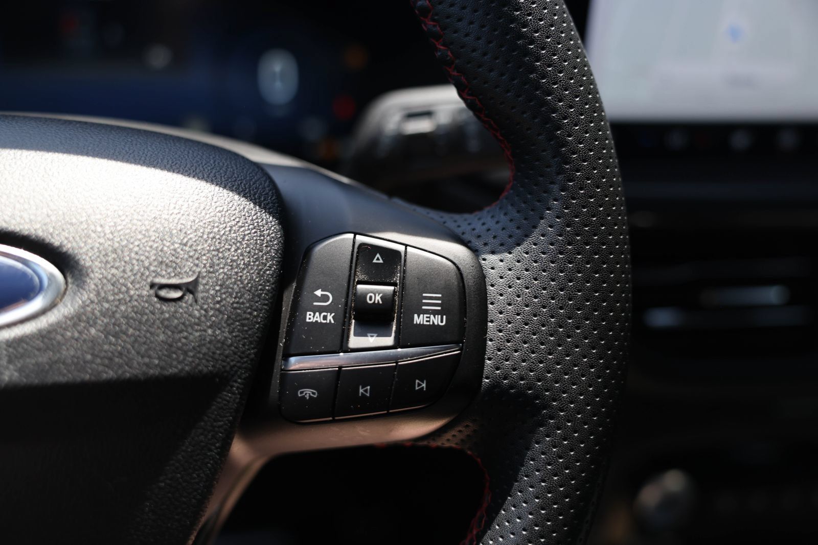 Certified 2023 Ford Escape ST-Line Elite w/ Premium Technology Package AWD/4WD image 22